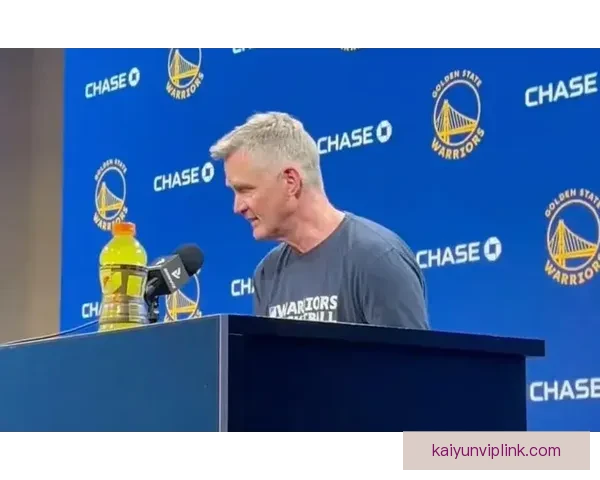 科尔宣布库里将参加全场对抗训练队友期待库明加核心复出